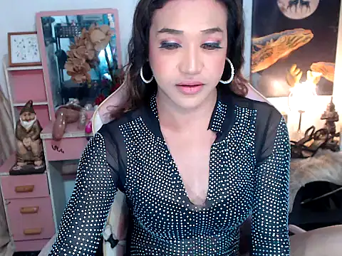 Snapshot of AsianMariaTs chatting on November 6, 3:05 pm AsianMariaTs online show from November 6, 3:05 pm