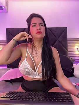 Zafira Alabi online show from March 26, 2:10 am