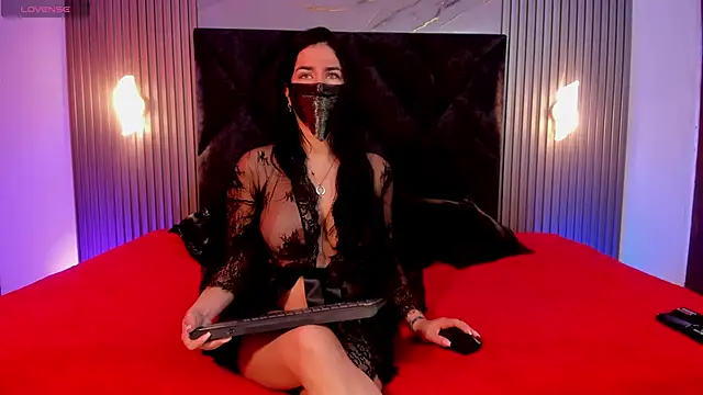 Zafira Alabi online show from October 26, 5:57 pm