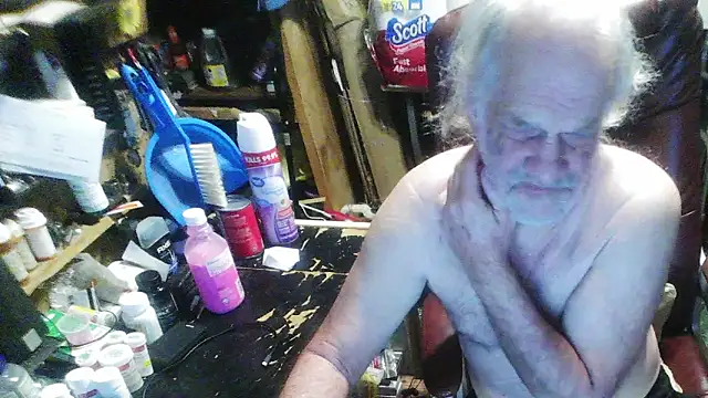 russtee online show from January 10, 6:36 pm