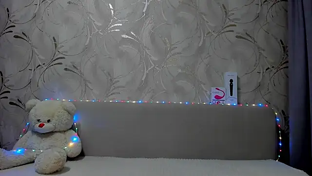 Snapshot of Malika_Lisan chatting on February 27, 1:30 am Malika Lisan online show from February 27, 1:30 am