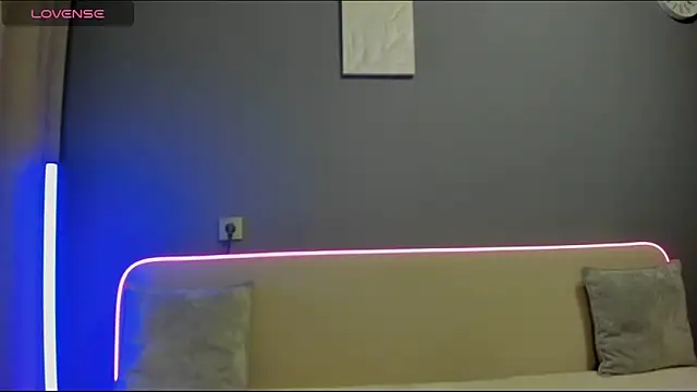 Malika Lisan online show from November 25, 2:45 am