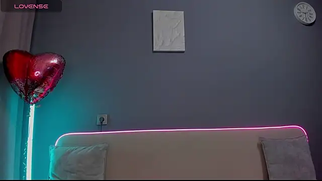 Malika Lisan online show from February 16, 2:32 am