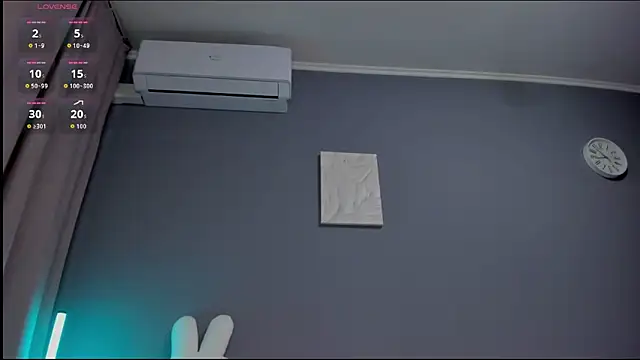 Malika Lisan online show from April 17, 1:52 am