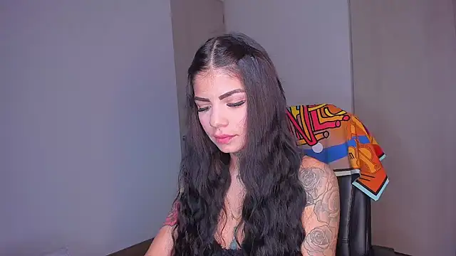 Snapshot of Lisegg_ chatting on December 4, 11:20 am Lisegg online show from December 4, 11:20 am