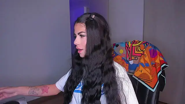 Lisegg  online show from December 20, 1:36 pm