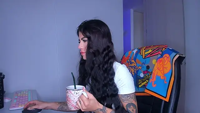 Lisegg  online show from April 10, 1:29 pm