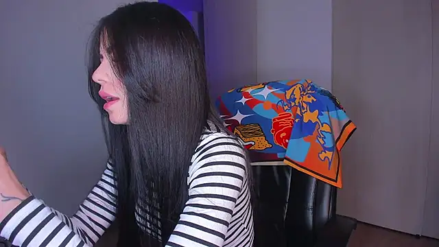 Snapshot of Lisegg_ chatting on November 14, 11:03 am Lisegg online show from November 14, 11:03 am