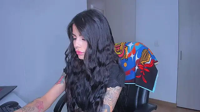 Lisegg  online show from February 16, 4:27 pm