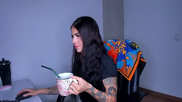 Lisegg  online show from April 13, 10:19 am