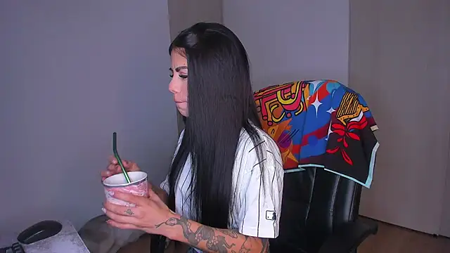 Snapshot of Lisegg_ chatting on October 21, 10:03 am Lisegg online show from October 21, 10:03 am