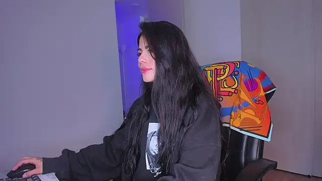 Snapshot of Lisegg_ chatting on November 18, 8:12 pm Lisegg online show from November 18, 8:12 pm