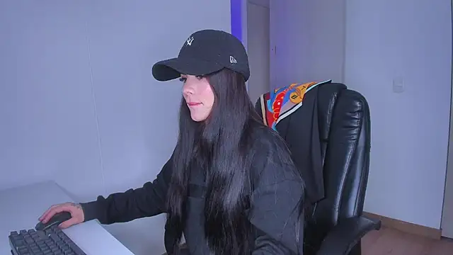 Lisegg  online show from March 12, 7:29 pm