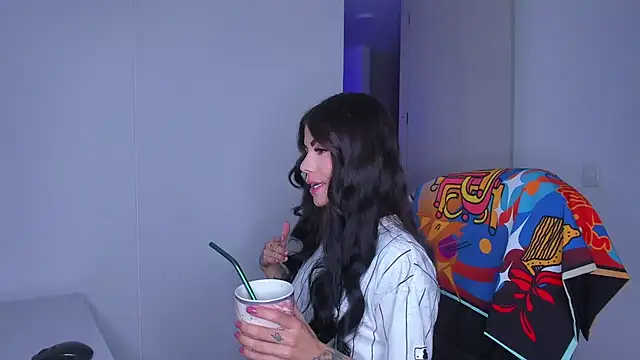 Lisegg  online show from March 3, 10:22 am