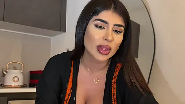 ArabicBarbie online show from April 12, 11:41 pm