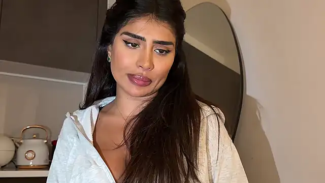 Snapshot of ArabicBarbie chatting on November 27, 10:21 pm ArabicBarbie online show from November 27, 10:21 pm