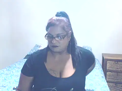 Snapshot of sexylax17 chatting on June 3, 4:44 pm sexylax17 online show from June 3, 4:44 pm