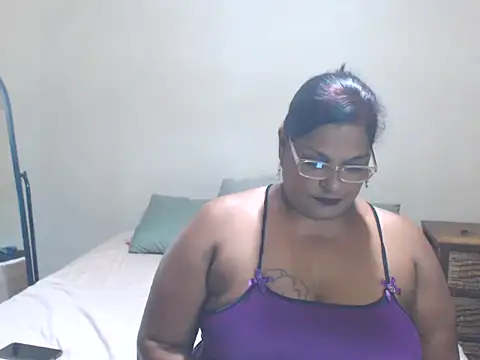 Snapshot of sexylax17 chatting on January 16, 4:44 pm sexylax17 online show from January 16, 4:44 pm