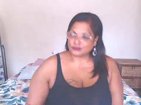 Snapshot of sexylax17 chatting on September 24, 12:22 pm sexylax17 online show from September 24, 12:22 pm