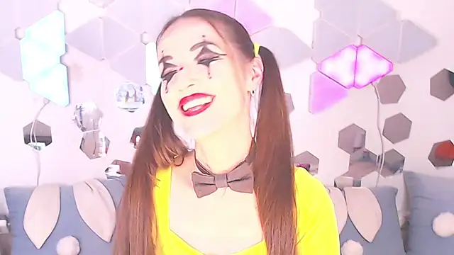 LexiKiss online show from July 5, 4:19 am