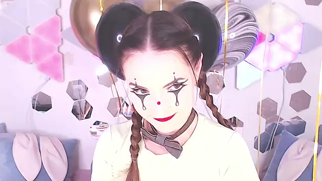 Snapshot of LexiKiss chatting on September 13, 6:13 am LexiKiss online show from September 13, 6:13 am