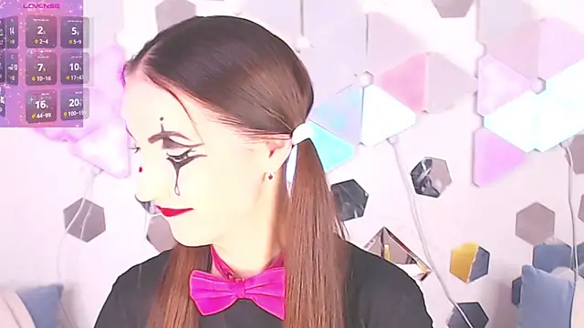 LexiKiss online show from October 4, 9:11 am