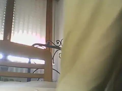Snapshot of Moro_ra chatting on December 2, 12:57 pm Moro ra online show from December 2, 12:57 pm
