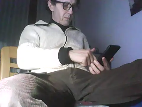 Snapshot of Moro_ra chatting on January 11, 7:54 pm Moro ra online show from January 11, 7:54 pm