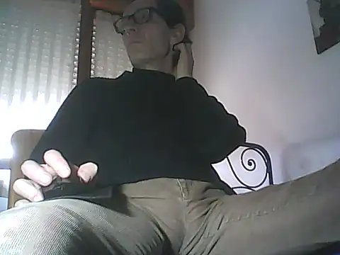 Snapshot of Moro_ra chatting on March 1, 1:00 pm Moro ra online show from March 1, 1:00 pm