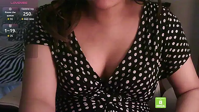 bxdgirlhr online show from April 4, 8:37 pm