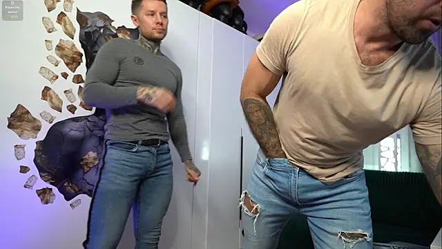 Snapshot of NickHOWLEN chatting on October 24, 11:53 am NickHOWLEN online show from October 24, 11:53 am