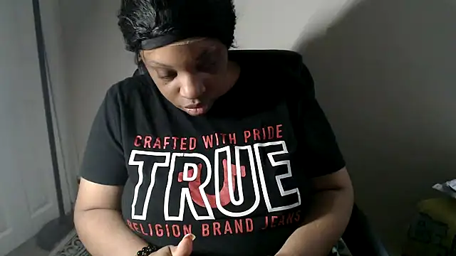 Sexymona1218 online show from April 2, 10:16 pm