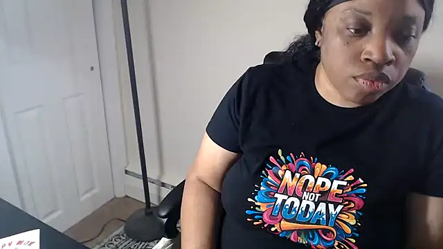 Sexymona1218 online show from May 19, 5:20 pm