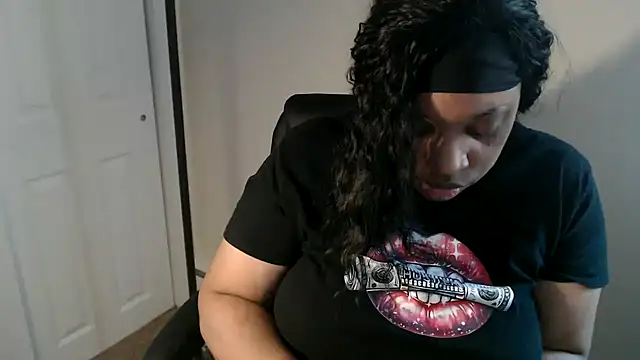 Sexymona1218 online show from April 27, 6:06 pm