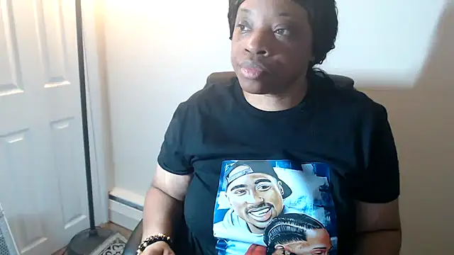 Sexymona1218 online show from March 15, 7:15 am