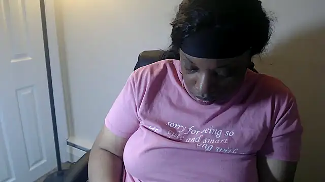 Snapshot of Sexymona1218 chatting on July 8, 6:25 am Sexymona1218 online show from July 8, 6:25 am