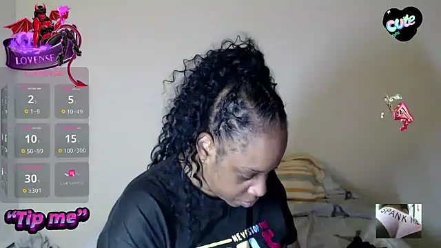 Sexymona1218 online show from December 4, 11:26 pm