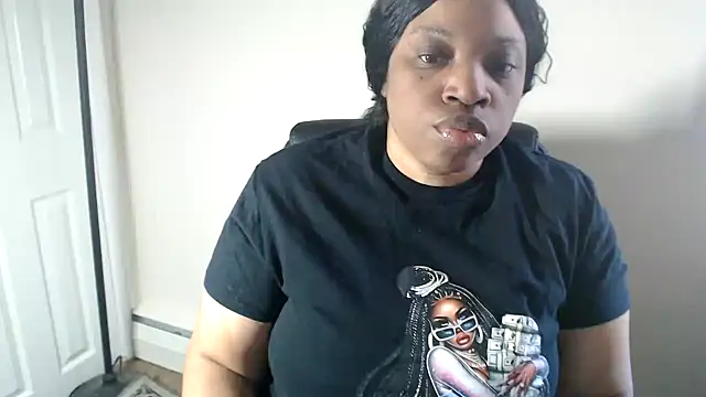 Sexymona1218 online show from April 9, 6:25 pm