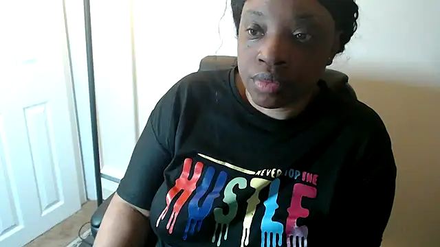 Sexymona1218 online show from May 14, 8:33 am
