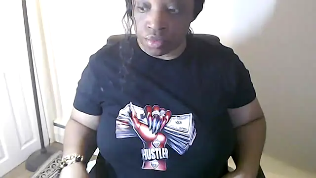 Sexymona1218 online show from April 3, 10:43 am