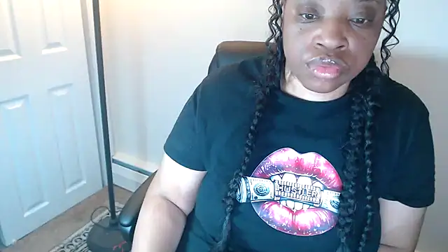 Sexymona1218 online show from May 9, 7:01 am