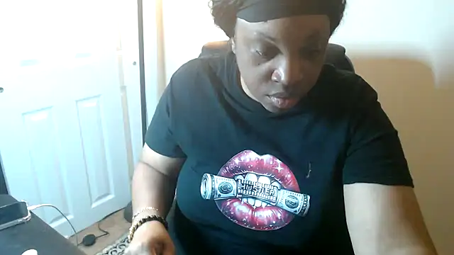 Sexymona1218 online show from March 24, 6:13 am