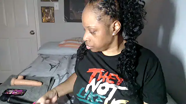 Sexymona1218 online show from October 22, 8:58 am