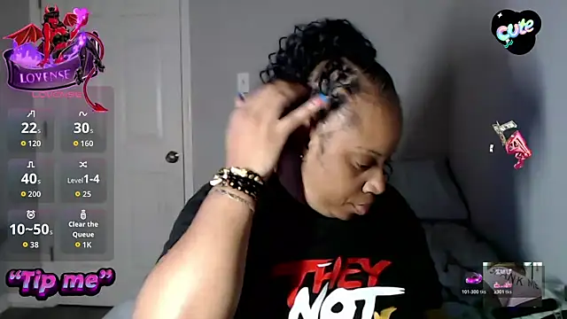 Sexymona1218 online show from November 23, 4:33 am