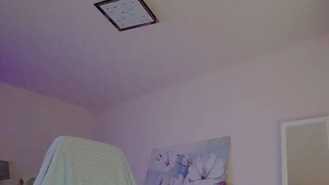 lara heaven online show from May 26, 4:32 am