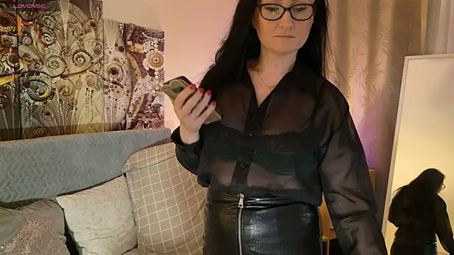 lara heaven online show from March 18, 7:55 am