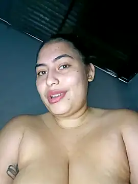 xandra252 online show from May 23, 8:19 pm