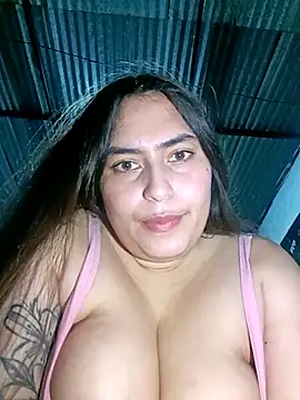 xandra252 online show from April 7, 5:48 pm