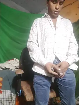 Snapshot of desiboy1101 chatting on November 28, 2:06 pm desiboy1101 online show from November 28, 2:06 pm