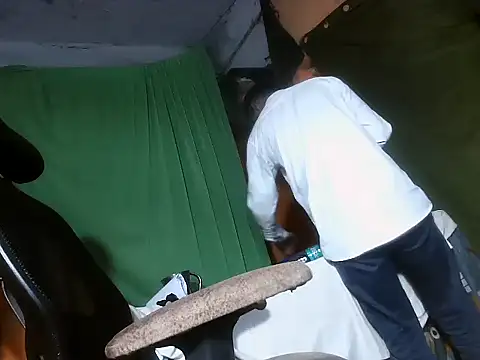 Snapshot of desiboy1101 chatting on October 5, 6:26 am desiboy1101 online show from October 5, 6:26 am